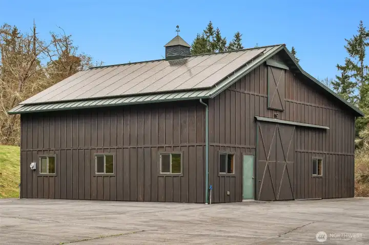 Barn with power and water
