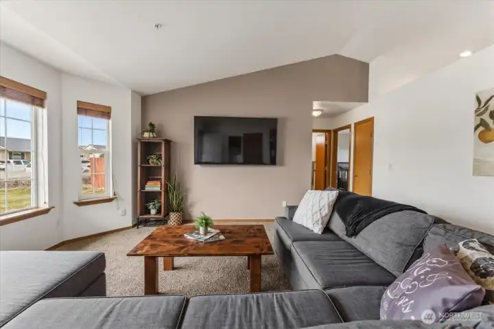 Spacious Living Room w/Vault Ceiling