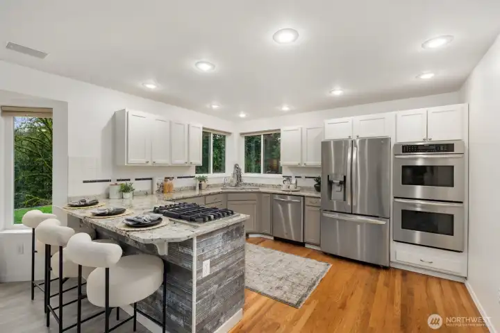 Gas range, stainless steel appliances