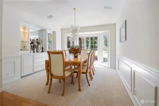 Elegant dining room.