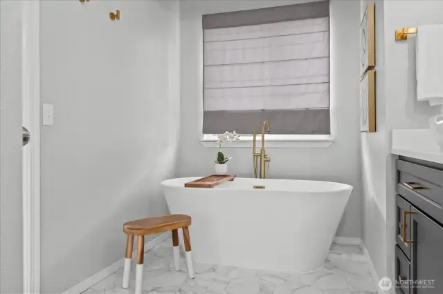 Primary bath