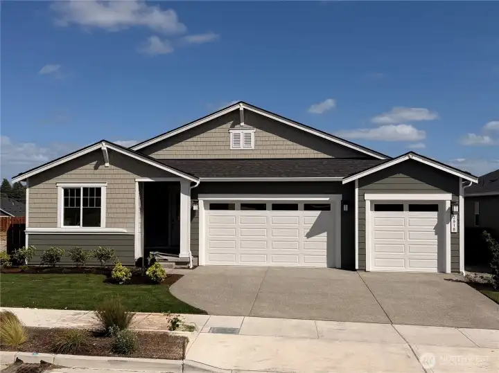2918 Balsamroot Dr SE