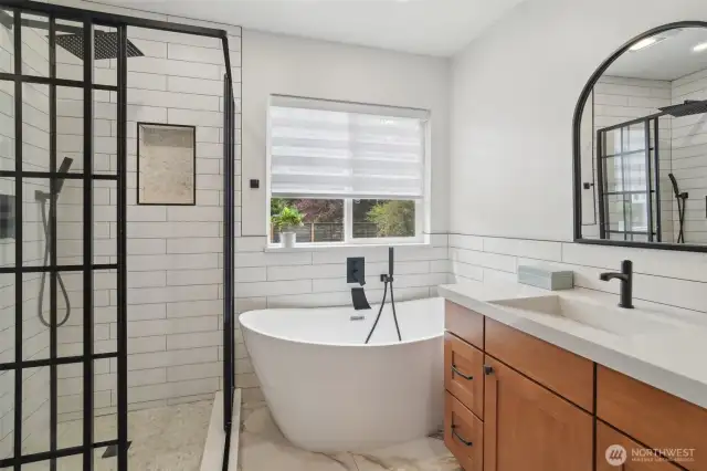 Main floor full bath