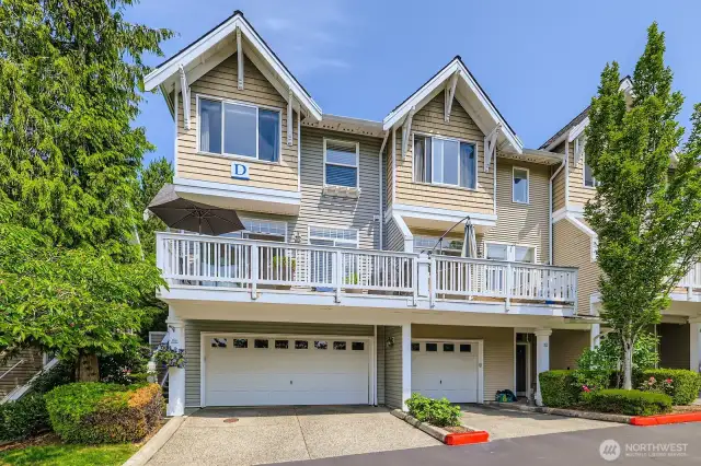End unit with more space & privacy