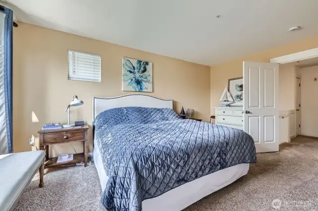 Room is large enough to accommodate oversized furniture and has wide entry double doors.