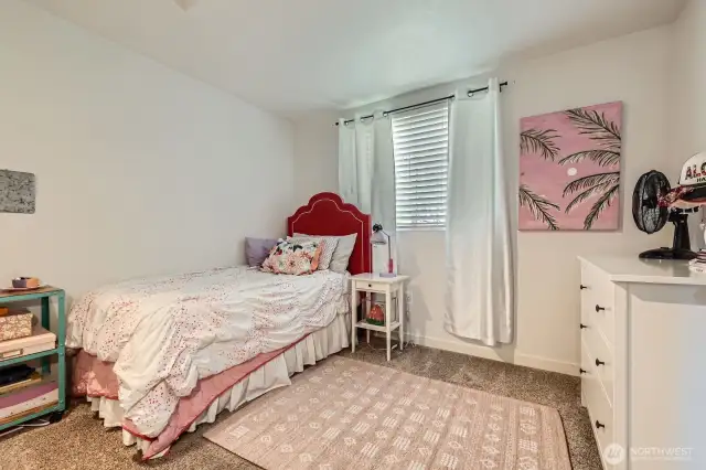 3rd upper bedroom.