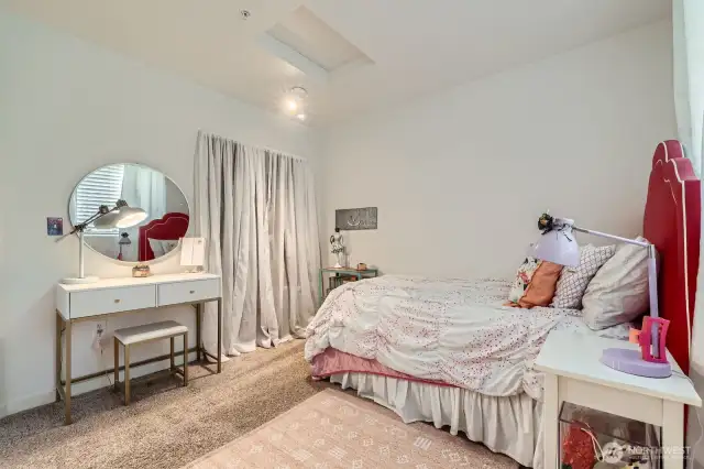 3rd upper bedroom