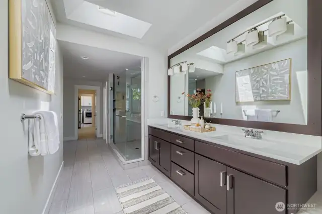 Primary En-Suite