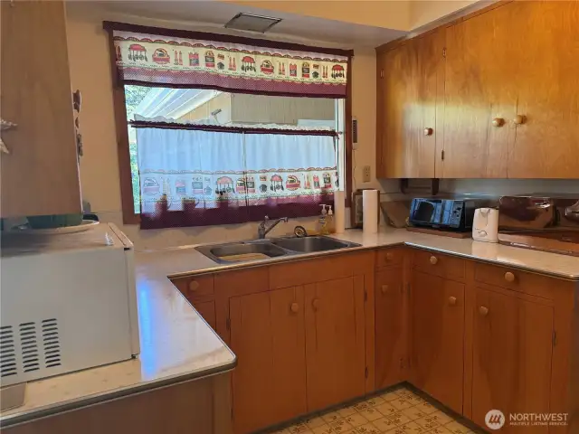 Lots of space for cooking