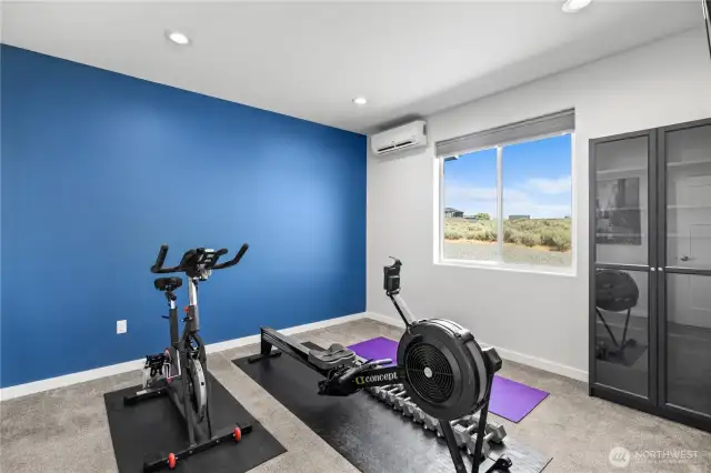 2nd bedroom