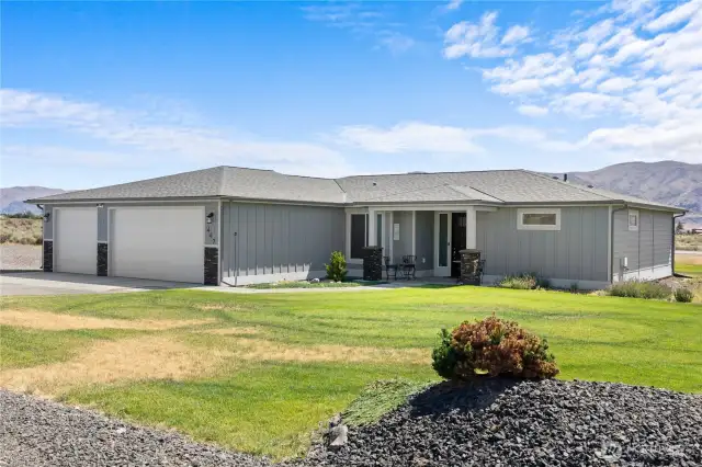 There is room on this lot alone for a hangar  plus a pool! ... by combining the next door  parcel, you can design your own Pilot's  Dream estate!