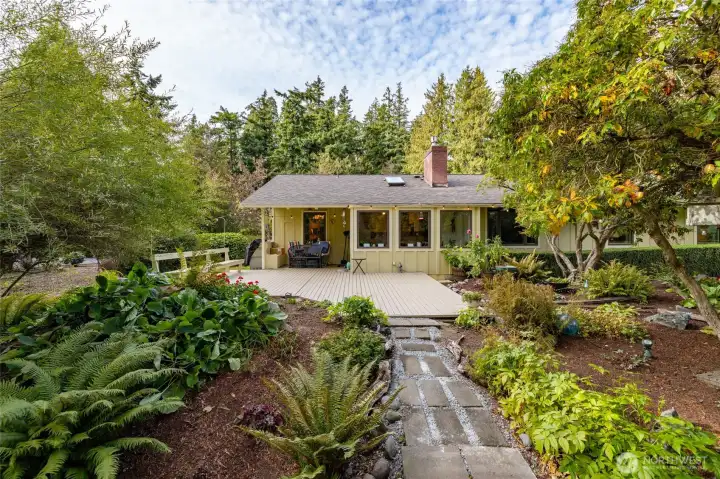 Picture your summer BBQs here.