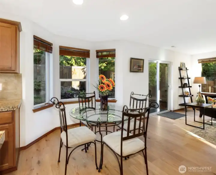 Casual dining meets cozy comfort