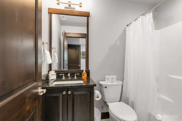 3rd bedroom full bath