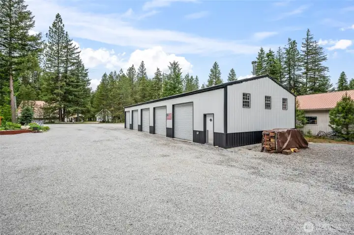 78'X30' insulated shop with dedicated 200amp service and wood stove