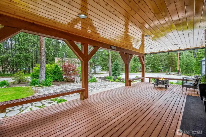 Front covered deck