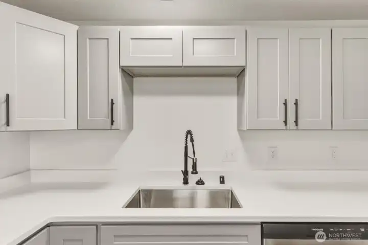 Unit 362 Kitchen with new cabinets and quartz counter tops