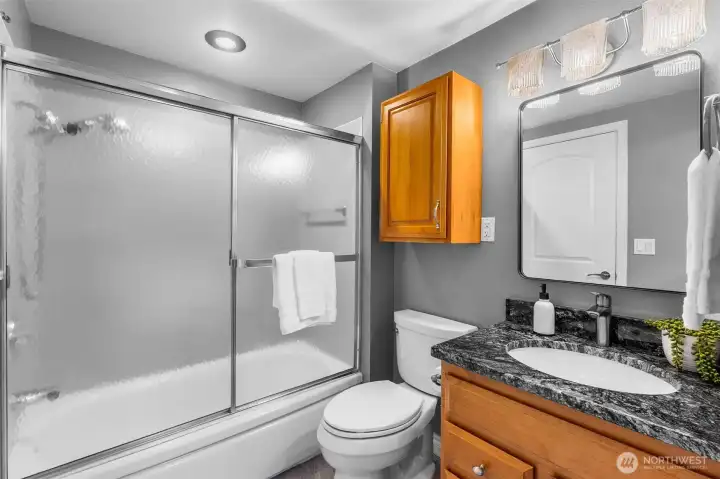 Full Guest Bath on Main Floor
