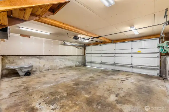 Two Car Detached Garage - A Luxury on the Lake!