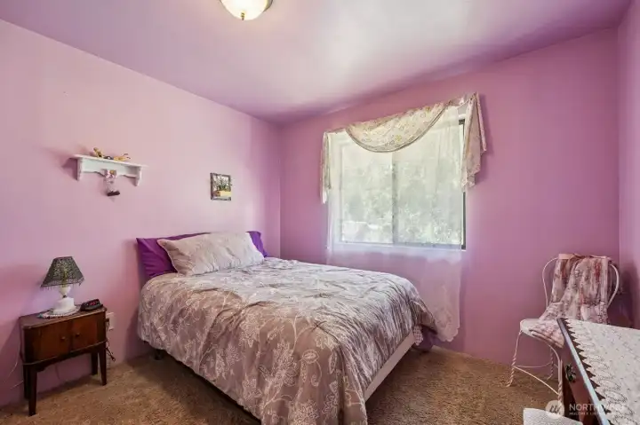 2nd Bedroom