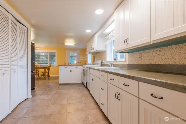 Lots of cabinets and counter top space