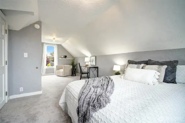 Valued peaked ceilings, expansive territorial views and tons of closet space!