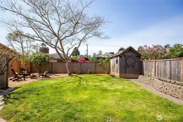 Fully fenced plus garden/storage shed