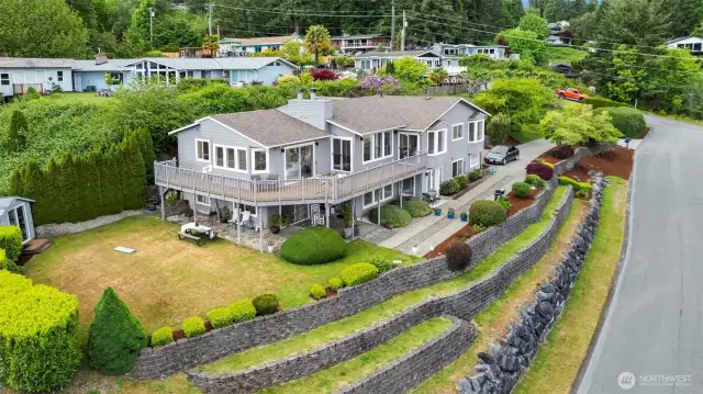 This 4300+ sq. ft. home could be a savvy investor's dream.  It has 6 bedrooms, 4 bathrooms and 3 sets of washer and dryers!