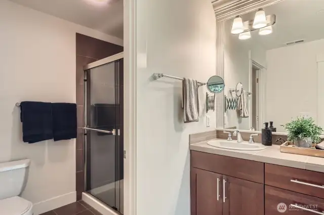 Main primary bath with shower
