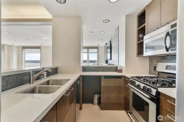 Club Room with full kitchen