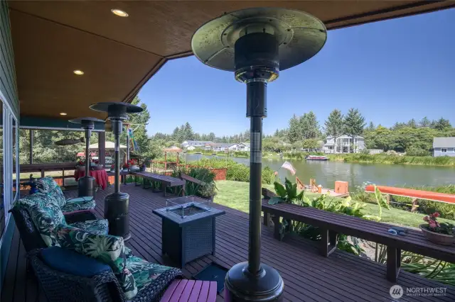 Back Deck w/ Windblocks
