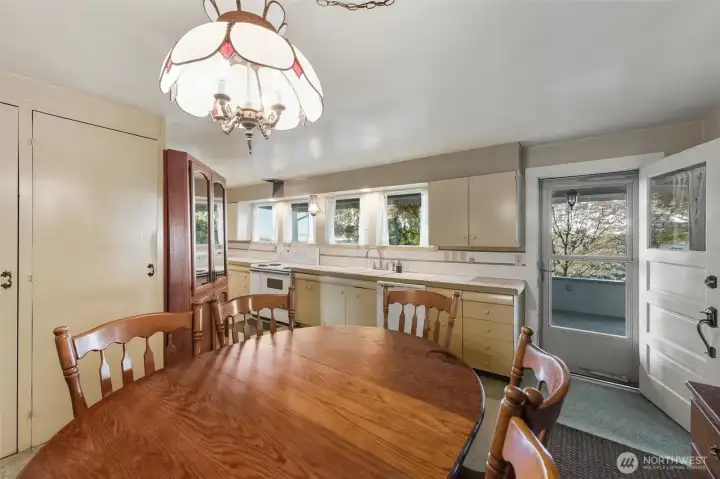 Kitchen does need updating or a total remodel