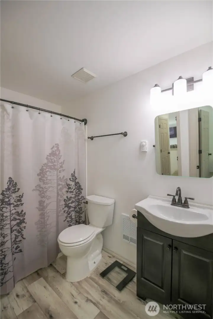 Updated ensuite bath