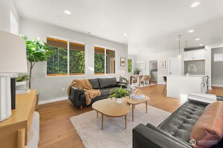Photographs are for illustrative purposes only. Features, finishes, interior/exterior colors, landscaping and floorplan shown may vary from actual homes built. Photographs are for illustrative purposes only. Features, finishes, interior/exterior colors, landscaping and floorplan shown may vary from actual homes built.
