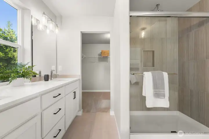 Photographs are for illustrative purposes only. Features, finishes, interior/exterior colors, landscaping and floorplan shown may vary from actual homes built. Photographs are for illustrative purposes only. Features, finishes, interior/exterior colors, landscaping and floorplan shown may vary from actual homes built.