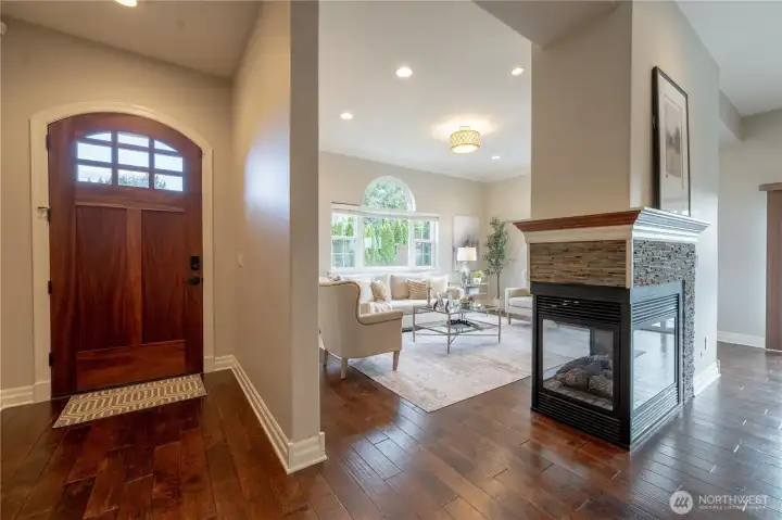 Entry way, you'll notice the scale of the 10 ft ceilings.