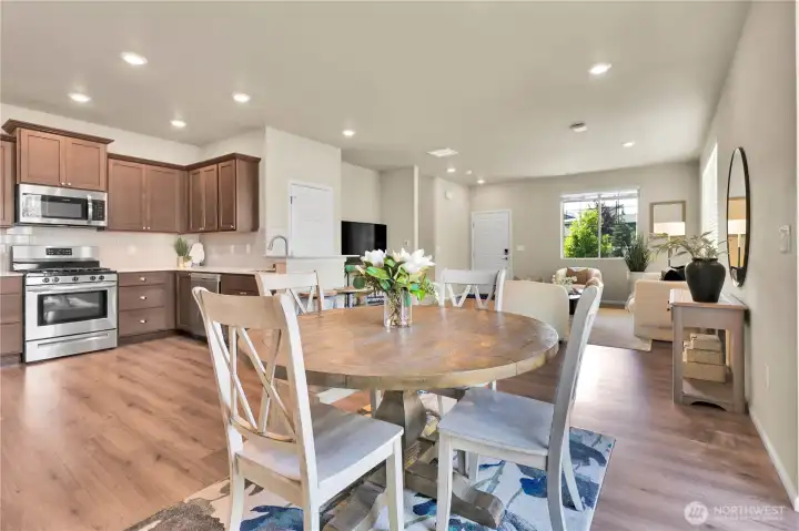 Seamless flow for everyday living and entertaining.