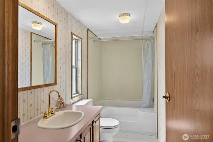 Primary ensuite