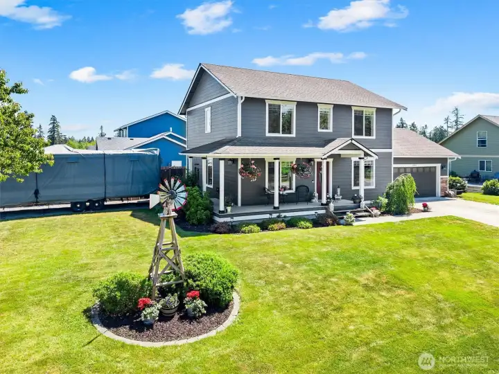 Beautifully manicured landscaping that is easy to care for.