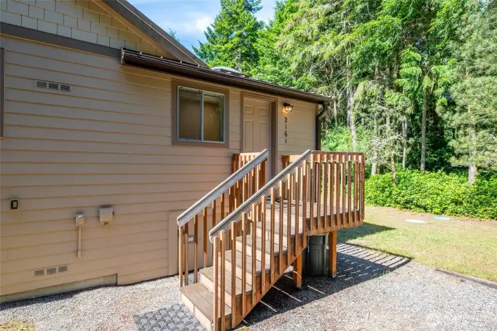 Rear entry into mud/laundry room