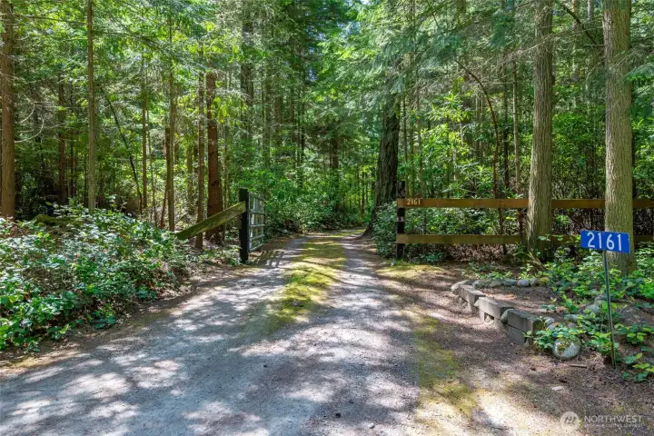The private drive into the property helps you disconnect from the world and simply be.