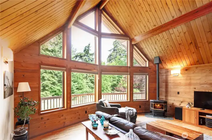 Soaring ceiling in the living area, which is centrally located. Incredible private views from every window in this home. Soaring ceiling in the living area, which is centrally located. Incredible private views from every window in this home.