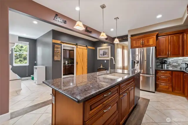 Kitchen with Walk In Deluxe Butlers Pantry