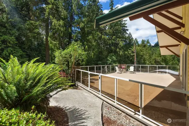 lovely veranda off the living room