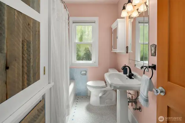 Full Bathroom