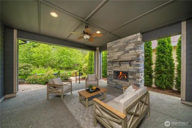 Be prepared to spend a tremendous amount of time enjoying this amazing & private space overlooking this breathtaking lot.