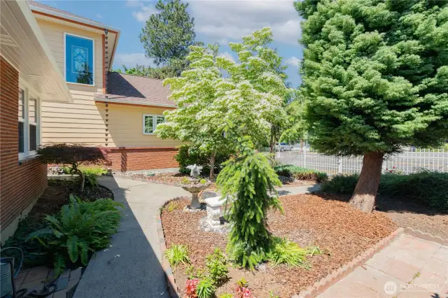 Landscaped Courtyard
