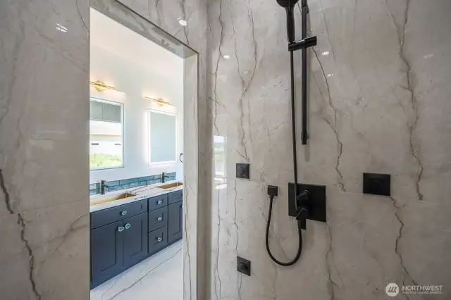 Main Floor Primary- Bathroom