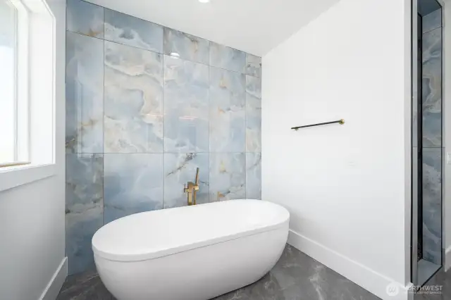 2nd Primary Bathroom