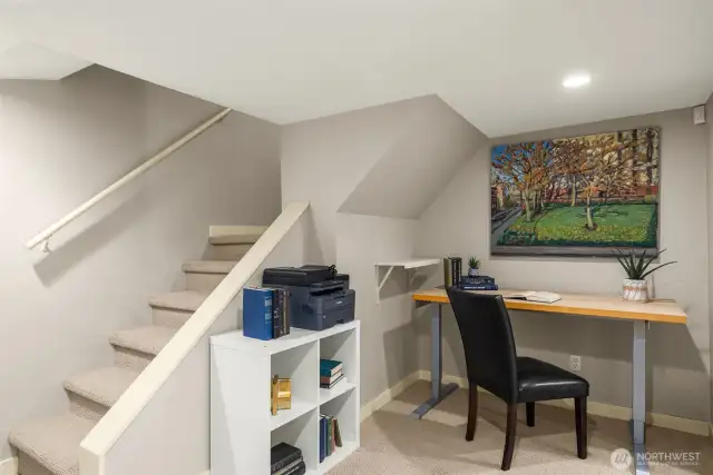 extra office nook